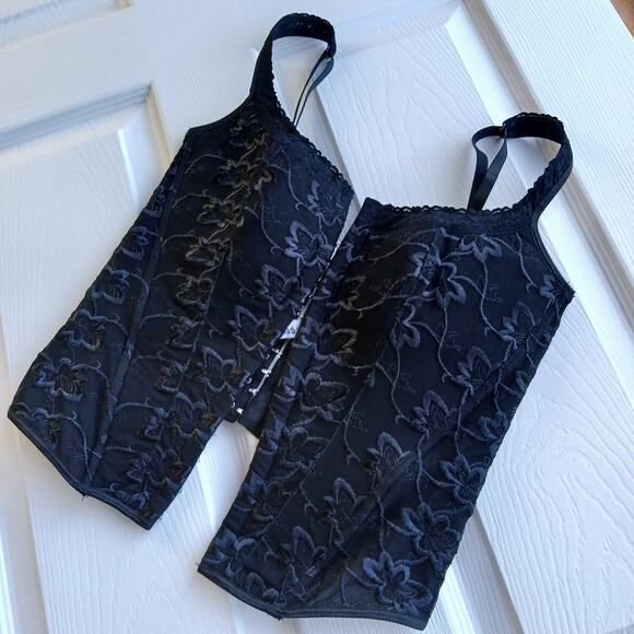 VTG Y2K Wet Seal Black Corset Juniors L missing lace front adjustable straps - Picture 2 of 16
